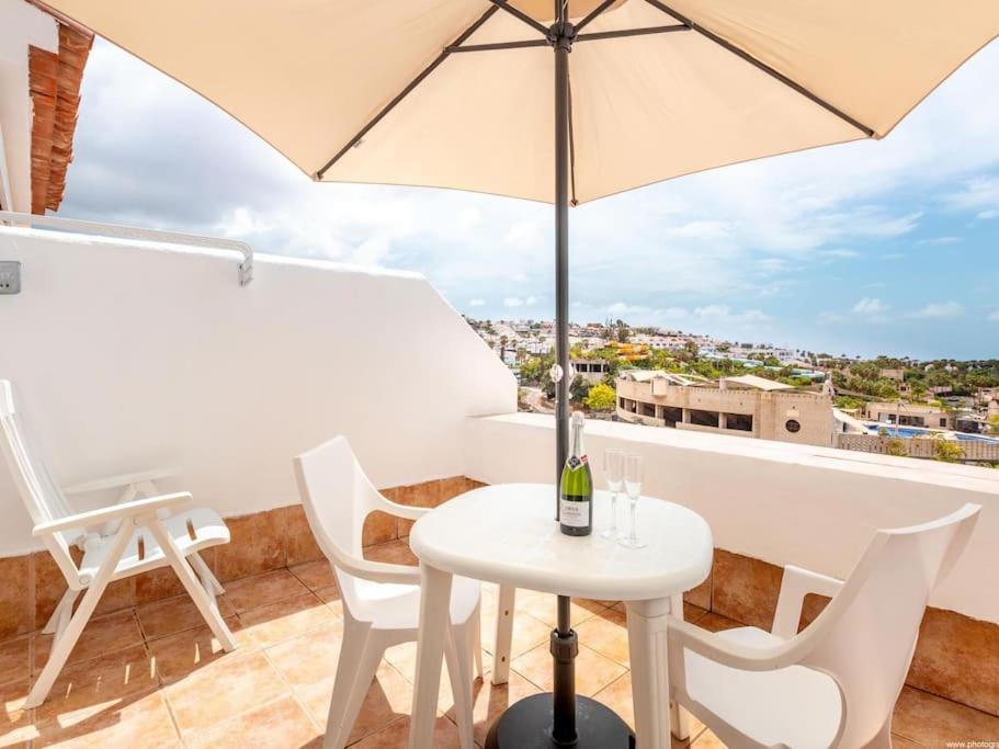 דירות אדחה 5C Oasis Beautiful Terrace And Pool מראה חיצוני תמונה