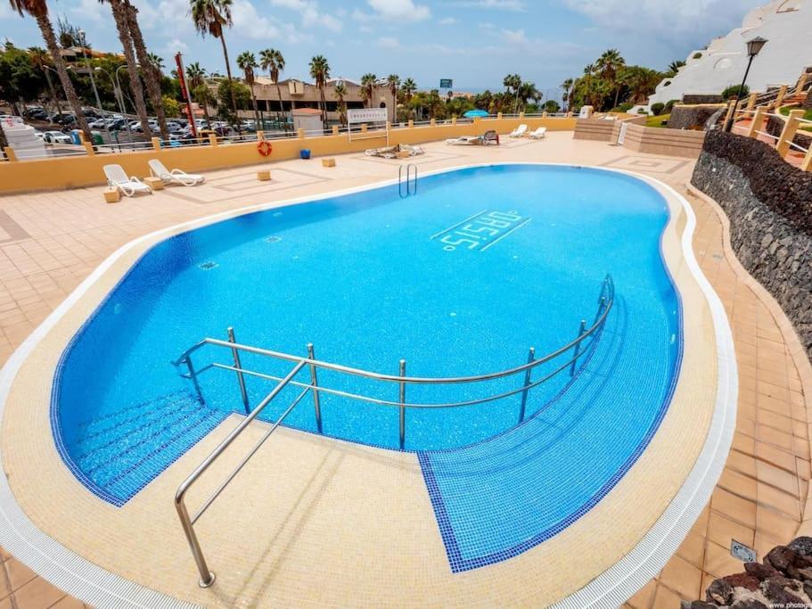 דירות אדחה 5C Oasis Beautiful Terrace And Pool מראה חיצוני תמונה